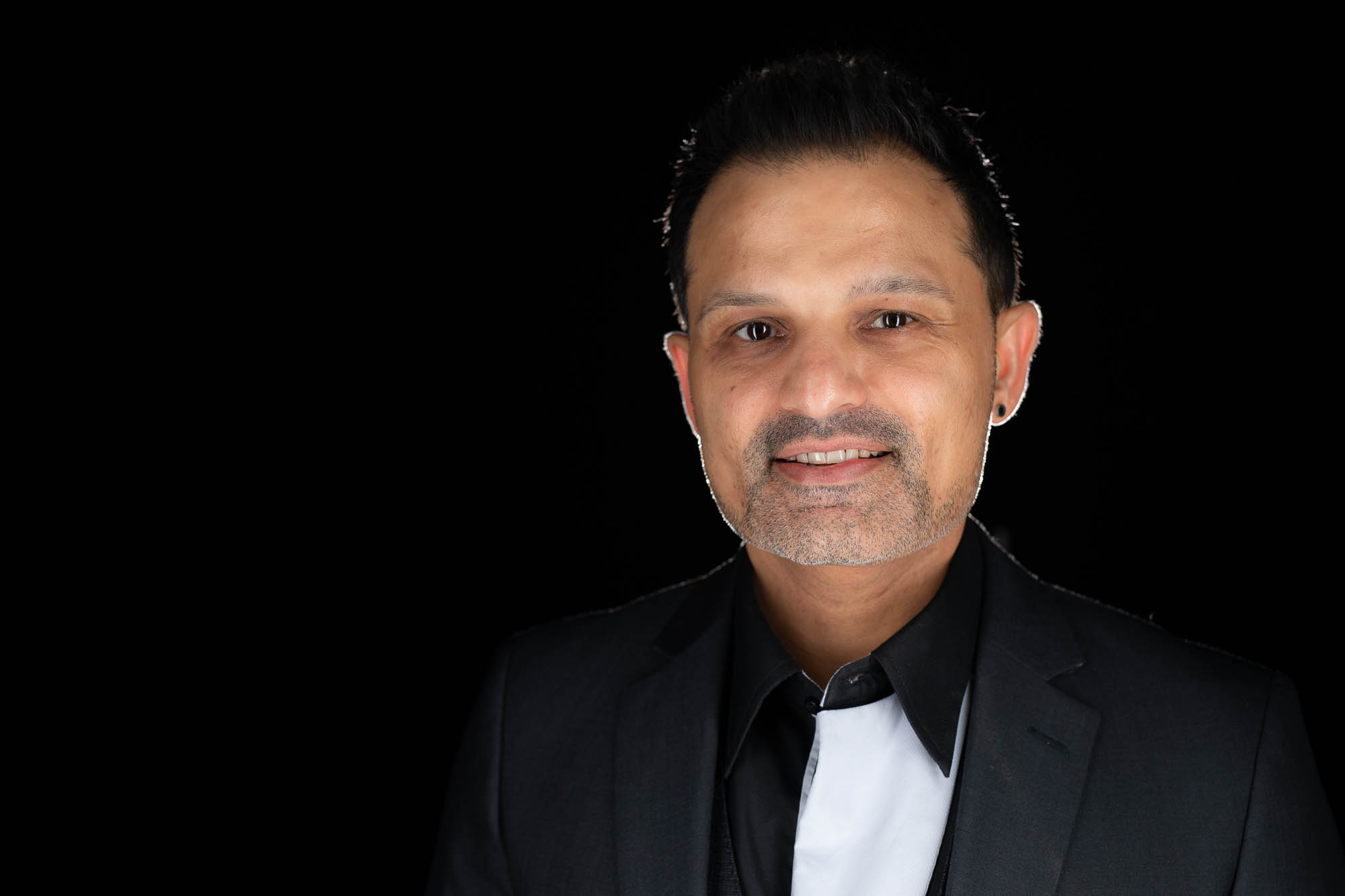 Export x3 Headshot  06480 Dez 01 2019 Headshots 2019  Miro Nicole Nadine